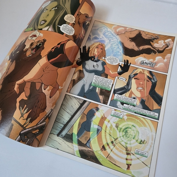 Marvel She-Hulk Comic Book - Picture 5 of 6